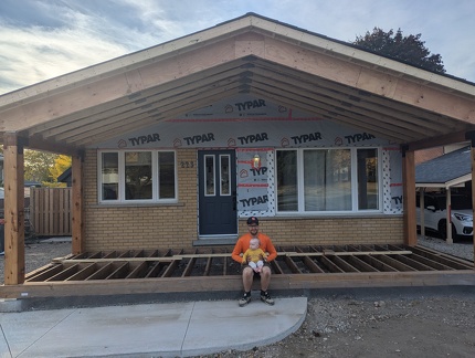 PXL 20241022 211356846